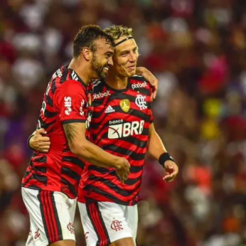 Fabrício Bruno e Wesley, sendo negociados. Surpresas ainda podem desembarcar no Rio de Janeiro